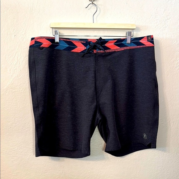 NWT$66 Roark Passage 18" Mens Board Short Obscura Aztec Tribal Print Hemp Sz 40 - Picture 2 of 12